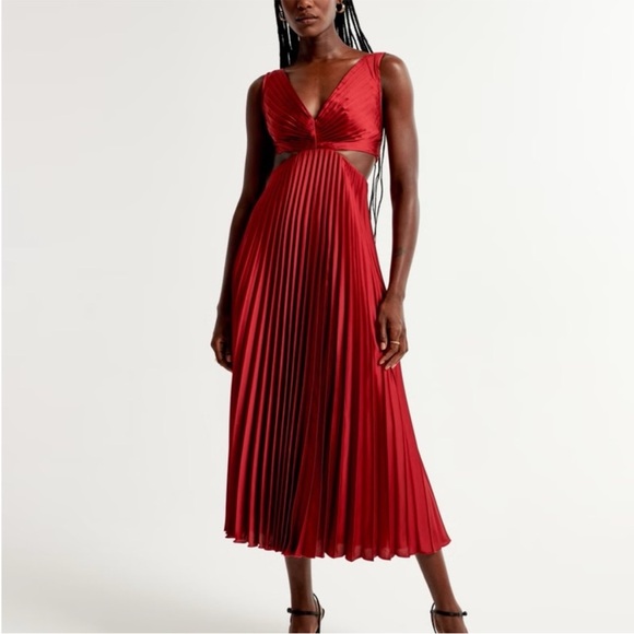 The A&F Giselle Pleated Cutout Maxi Dress Pink - Picture 7 of 13